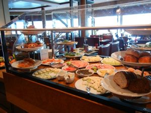 Continental breakfast for Elite cruisers