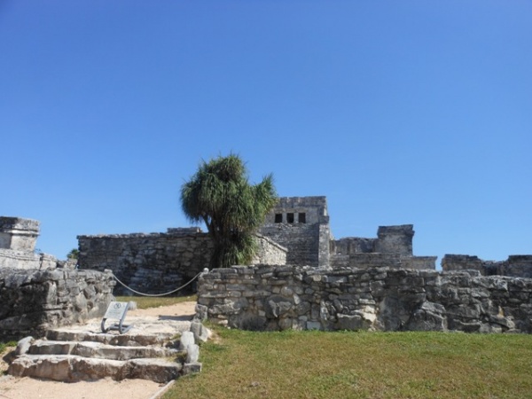 El Castillo El Castillo