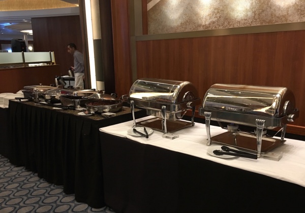American Icon Grill Breakfast Buffet - Hot Station with Traditional Breakfast Items - Royal Caribbean Oasis of the Seas American Icon Grill Breakfast Buffet - Hot Station with Traditional Breakfast Items - Royal Caribbean Oasis of the Seas