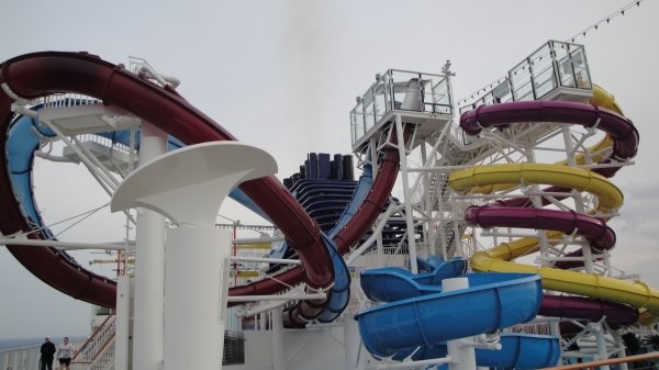 The red and blue slides on the left are the same as the AquaDunk on the Disney Magic. The floor drops out from under you!